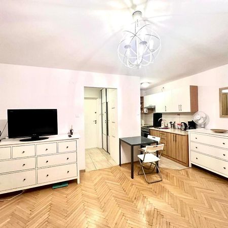 Entire Studio In Centrum Apartment วอร์ซอ ภายนอก รูปภาพ